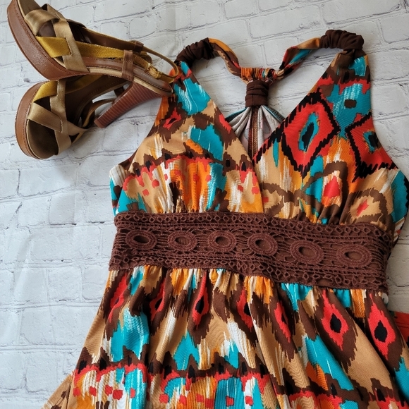 Sequin Hearts BOHO print halter maxi dress - Picture 9 of 13